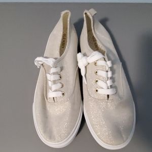 2 Pair of Old Navy Canvas Sneakers